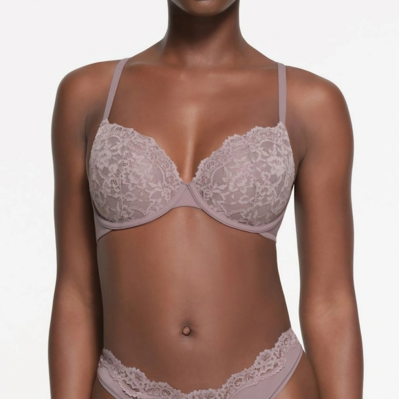 SKIMS Other - Nwt! Skims Fits Everybody Lace T-SHIRT BRA, Lavender